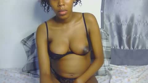 foxypennyy online show from 11/05/25, 04:29