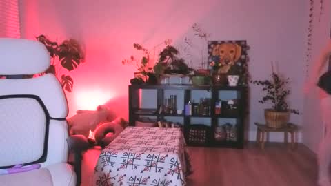 beautiful blair online show from 12/15/25, 02:49