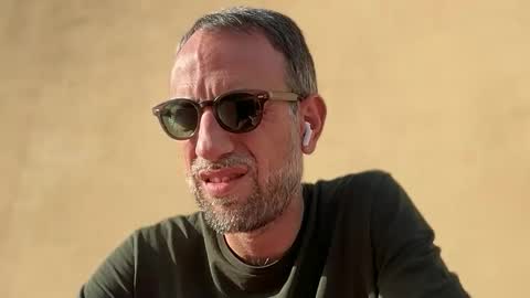 Snapshot of fra___ chatting on 11/17/25, 09:15 fra___ online show from 11/17/25, 09:15