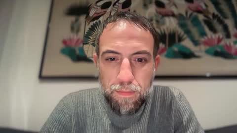 Snapshot of fra___ chatting on 12/13/25, 11:43 fra___ online show from 12/13/25, 11:43