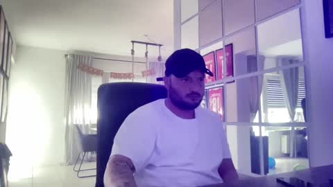fraaafraaa1202 online show from 02/13/25, 02:09