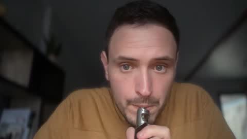 Snapshot of fraisetagada359 chatting on 11/03/25, 04:19 fraisetagada359 online show from 11/03/25, 04:19