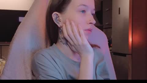 fran_bow online show from 02/25/26, 04:16