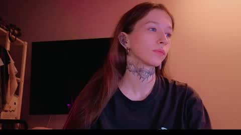 fran_bow online show from 04/25/26, 04:48