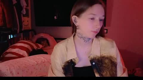 fran_bow online show from 04/27/26, 01:20