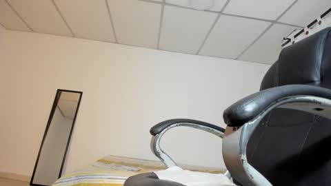 Fran online show from 01/13/26, 04:07