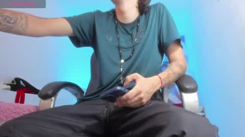 Snapshot of fran_boy_ chatting on 07/13/26, 07:38 Fran online show from 07/13/26, 07:38