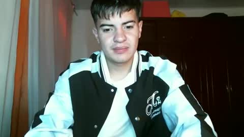 franccesco_699 online show from 12/18/24, 03:55