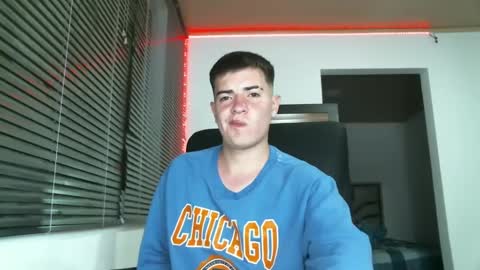 franccesco_699 online show from 02/12/25, 11:41