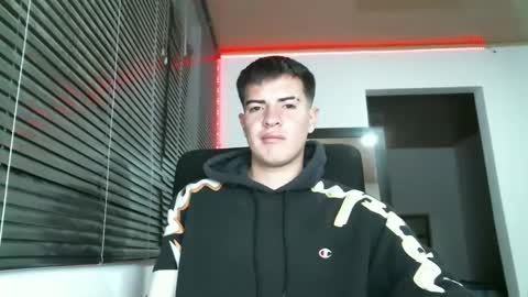 franccesco_699 online show from 03/07/25, 11:27