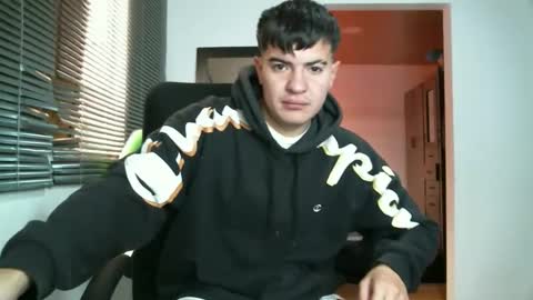 franccesco_699 online show from 10/17/25, 04:53