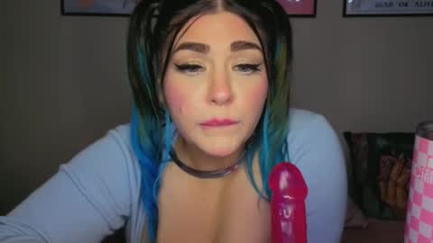 Snapshot of francesca22290 chatting on 09/13/25, 12:49 FrannaBanana online show from 09/13/25, 12:49