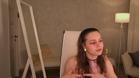 Snapshot of francescacavaliere chatting on 06/08/26, 01:11 Francesca online show from 06/08/26, 01:11