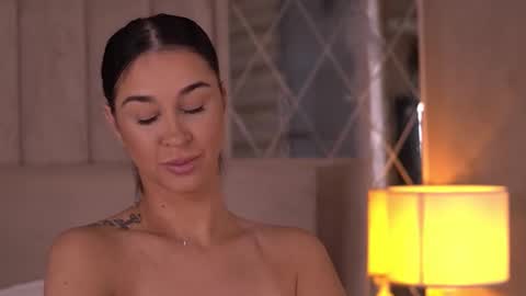 francescadante online show from 11/05/25, 07:30