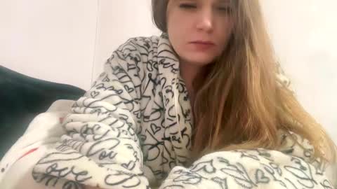 Snapshot of francescafey chatting on 01/14/25, 08:31 francescafey online show from 01/14/25, 08:31