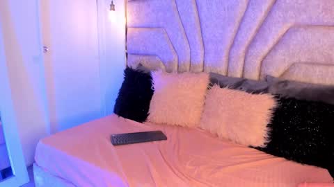 Snapshot of francheska121 chatting on 10/02/25, 08:16 francheska121 online show from 10/02/25, 08:16