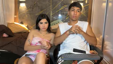 Snapshot of francheska_baby chatting on 10/19/25, 01:01 Dynamic roles online show from 10/19/25, 01:01