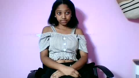 Snapshot of francia333068 chatting on 06/14/26, 05:09 francia333068 online show from 06/14/26, 05:09