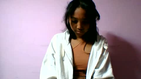 Snapshot of francia333068 chatting on 06/19/26, 12:37 francia333068 online show from 06/19/26, 12:37