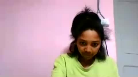 Snapshot of francia333068 chatting on 07/11/26, 03:37 francia333068 online show from 07/11/26, 03:37