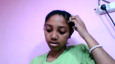 Snapshot of francia333068 chatting on 07/12/26, 08:16 francia333068 online show from 07/12/26, 08:16