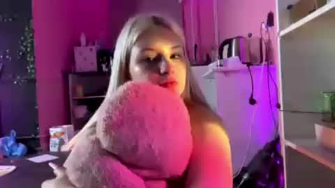 Liza online show from 04/17/26, 09:18