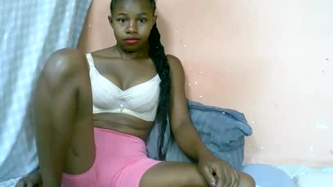 Snapshot of franciefrancie chatting on 03/01/25, 07:08 francilla online show from 03/01/25, 07:08