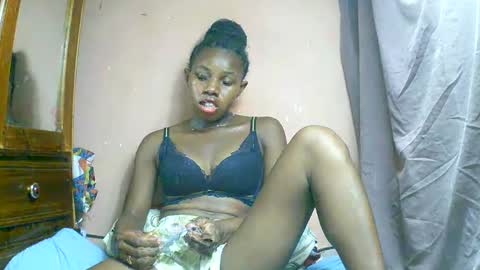 Snapshot of franciefrancie chatting on 03/03/25, 09:15 francilla online show from 03/03/25, 09:15