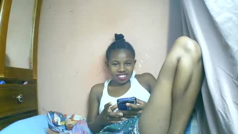 Snapshot of franciefrancie chatting on 03/05/25, 01:28 francilla online show from 03/05/25, 01:28