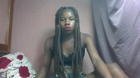 Snapshot of franciefrancie chatting on 03/06/25, 09:42 francilla online show from 03/06/25, 09:42