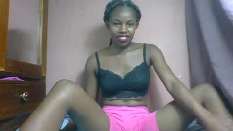 Snapshot of franciefrancie chatting on 03/07/25, 02:34 francilla online show from 03/07/25, 02:34