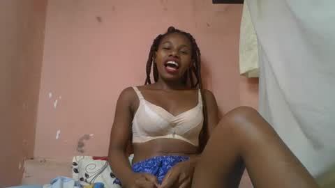 Snapshot of franciefrancie chatting on 03/09/25, 08:07 francilla online show from 03/09/25, 08:07