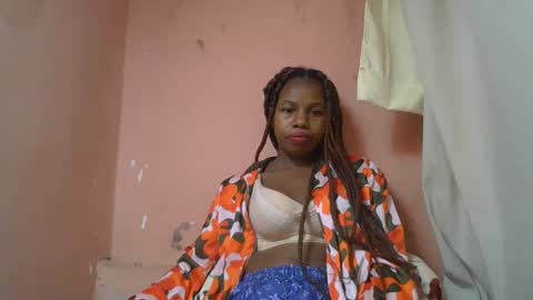 Snapshot of franciefrancie chatting on 03/10/25, 12:26 francilla online show from 03/10/25, 12:26