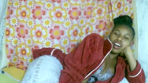 Snapshot of franciefrancie chatting on 10/25/25, 10:59 francilla online show from 10/25/25, 10:59