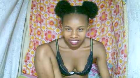 Snapshot of franciefrancie chatting on 11/17/25, 03:18 francilla online show from 11/17/25, 03:18