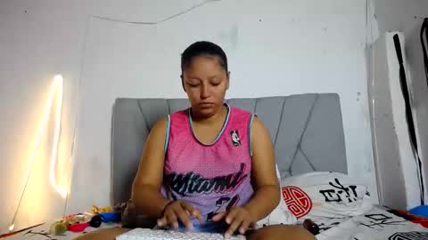 francihot4 online show from 02/01/26, 03:05