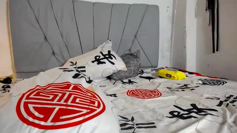 francihot4 online show from 02/03/26, 02:53