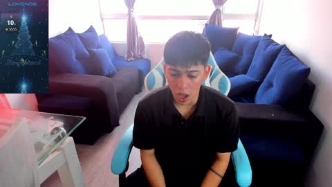 Snapshot of franco_rizzo01 chatting on 12/11/24, 07:25 frank online show from 12/11/24, 07:25