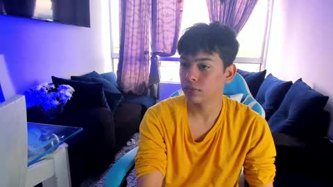 Snapshot of franco_rizzo01 chatting on 01/02/25, 07:40 frank online show from 01/02/25, 07:40