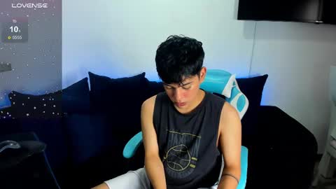 Snapshot of franco_rizzo01 chatting on 02/26/25, 08:54 frank online show from 02/26/25, 08:54