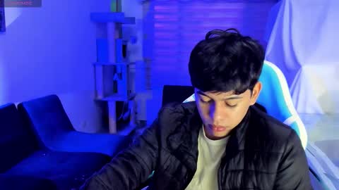 Snapshot of franco_rizzo01 chatting on 10/04/25, 02:42 frank online show from 10/04/25, 02:42