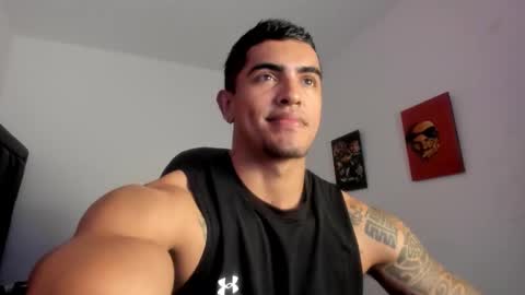 Snapshot of franco_ruiz_ chatting on 10/14/25, 09:48 franco online show from 10/14/25, 09:48