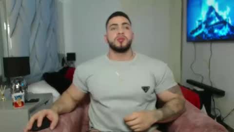 frank_foxx1 online show from 10/25/25, 04:09