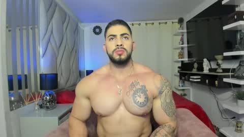 frank_foxx1 online show from 04/22/26, 02:58