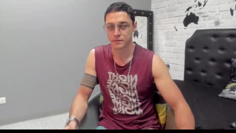 Frank online show from 11/12/25, 12:11