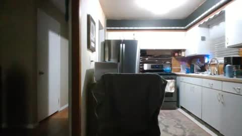 Snapshot of frankdaddy896 chatting on 12/22/25, 08:22 Frank online show from 12/22/25, 08:22