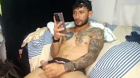 Snapshot of frankdanielsmolano chatting on 07/14/26, 02:05 frankdanielsmolano online show from 07/14/26, 02:05