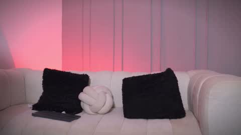 Frank Farrell. Hey remember to give me a thumbs up Ty online show from 03/19/26, 08:35