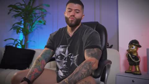 Frank Farrell. Hey remember to give me a thumbs up Ty online show from 04/06/26, 10:33