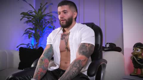 Frank Farrell. Hey remember to give me a thumbs up Ty online show from 04/15/26, 11:27